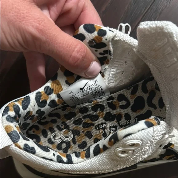 Nike Infinity W 7.5 Animal Print Athletic Shoes - Picture 11 of 11
